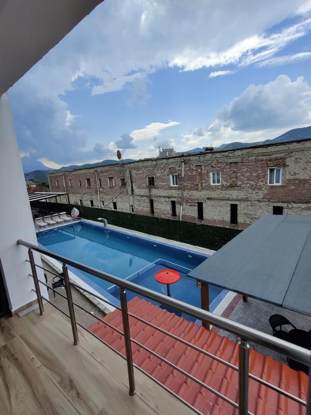 Unique Hotel Gramsh Bagian luar foto
